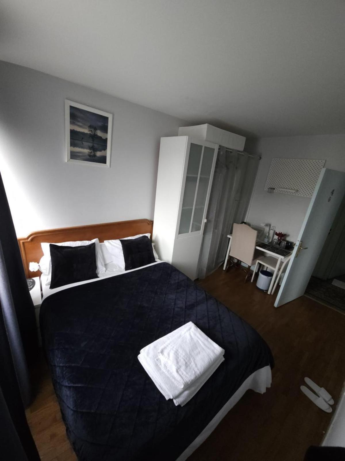 4 Television -jean Mace Fontenay-sous-Bois